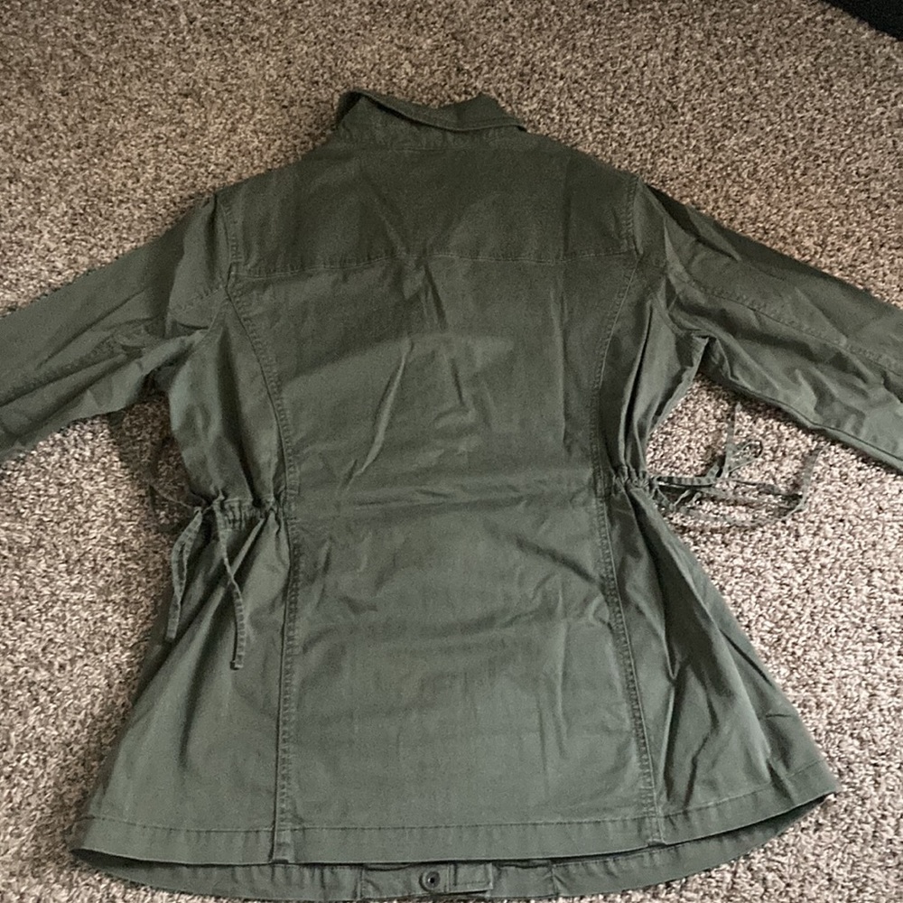 Army Green Color Size Large Spring Jacket. - image 5